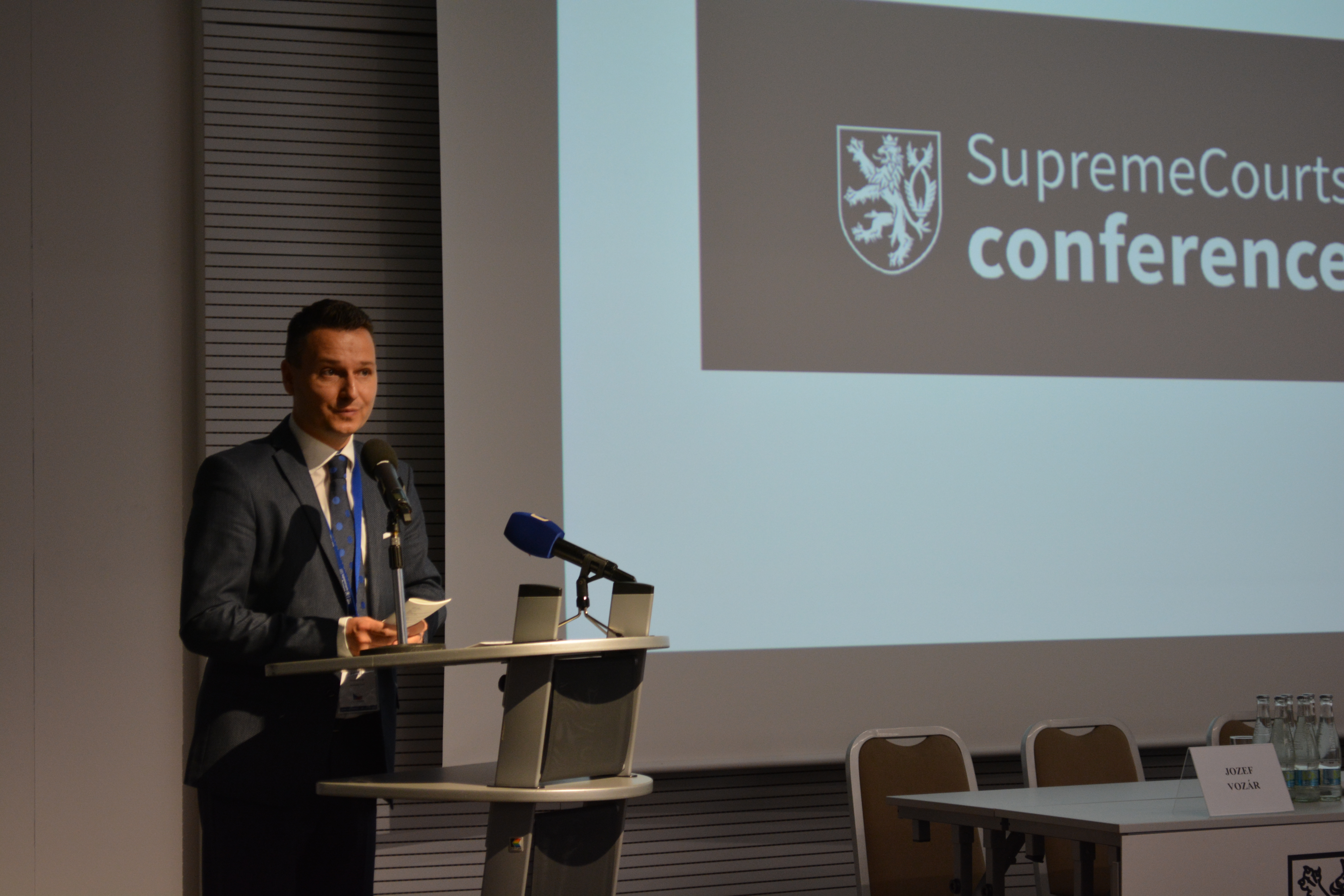 Konference Nejvyšší soudy v měnící se době, 5.-7. 11. 
