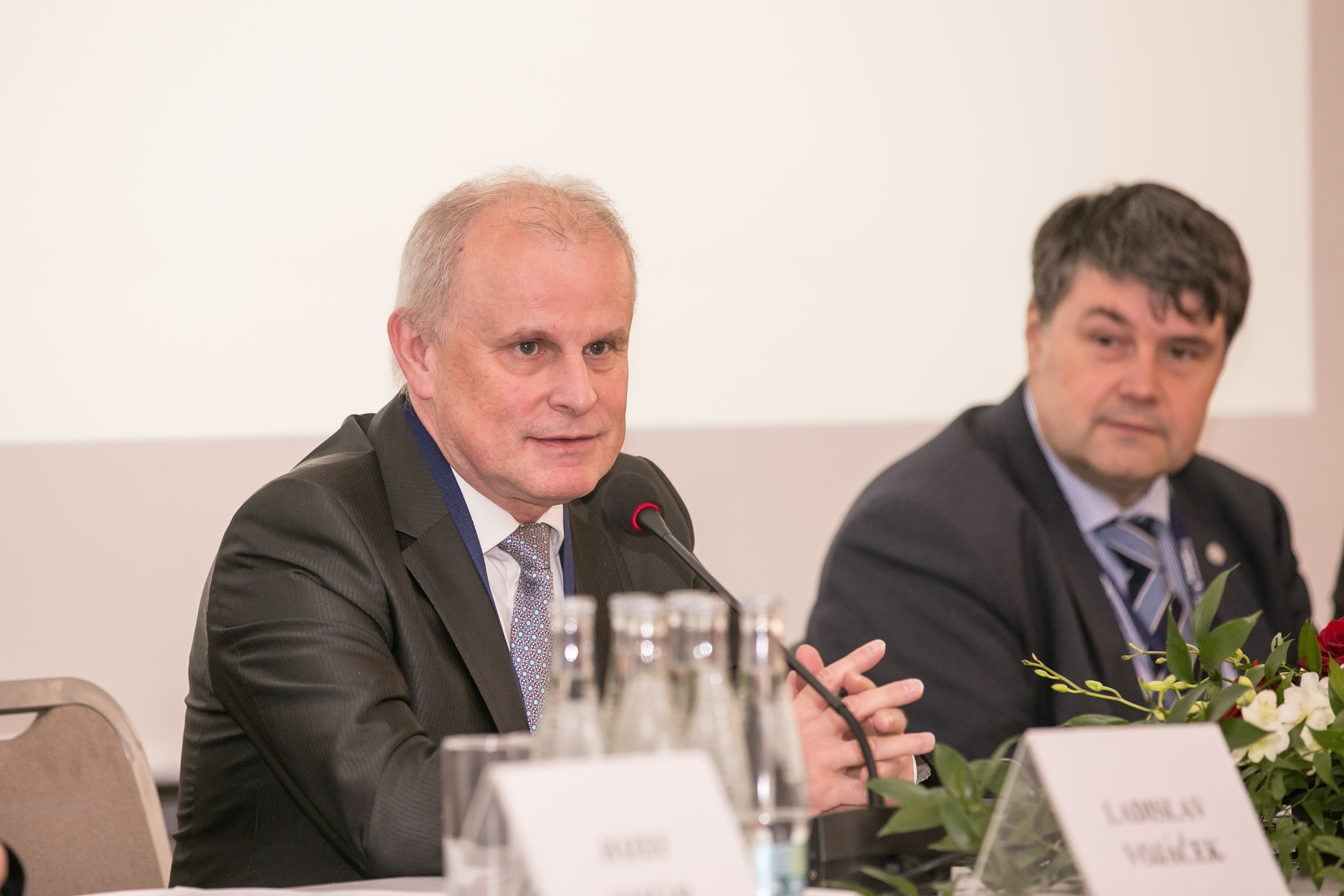 Konference Nejvyšší soudy v měnící se době, 5.-7. 11. 